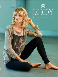 Liz Solari feet photo 17
