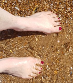Liz Truss feet photo 17