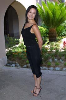 Liz Vassey feet photo 3