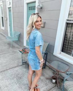 Liz Wheeler feet photo 2