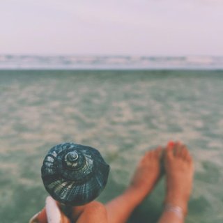 Liza Koshy feet photo thumbnail