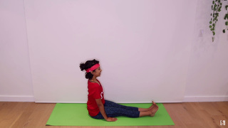 Liza Koshy feet photo thumbnail