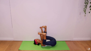 Liza Koshy feet photo thumbnail