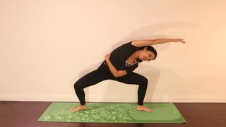 Liza Koshy feet photo thumbnail