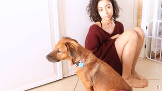 Liza Koshy feet photo thumbnail