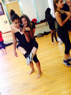 Liza Koshy feet photo thumbnail