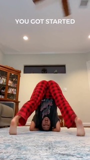 Liza Koshy feet photo thumbnail