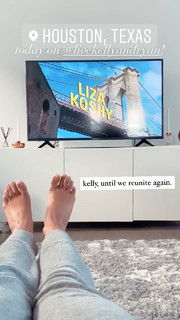 Liza Koshy feet photo thumbnail