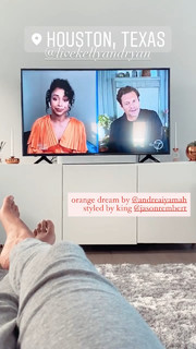 Liza Koshy feet photo thumbnail