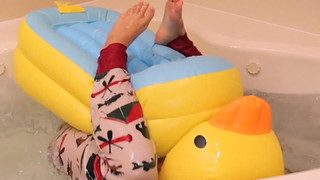 Liza Koshy feet photo thumbnail