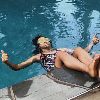 Liza Koshy feet photo thumbnail