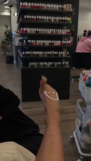 Liza Koshy feet photo thumbnail
