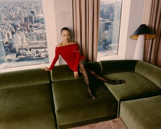 Liza Koshy feet photo thumbnail