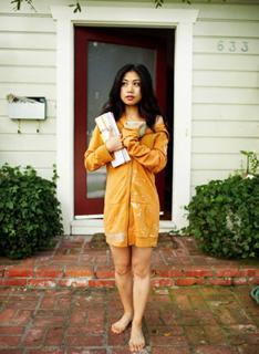 Liza Lapira feet photo 17