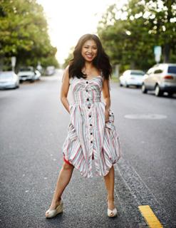 Liza Lapira feet photo 12