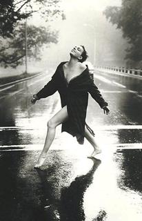 Liza Minnelli feet photo 10