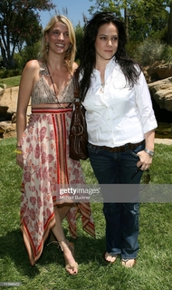 Liza Snyder feet photo 1