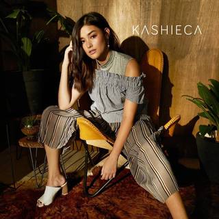 Liza Soberano feet photo thumbnail