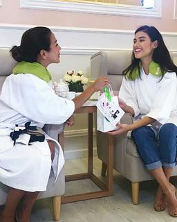 Liza Soberano feet photo thumbnail