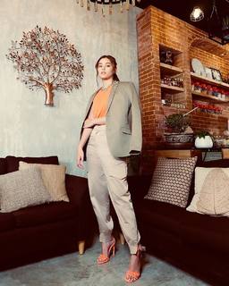 Liza Soberano feet photo thumbnail