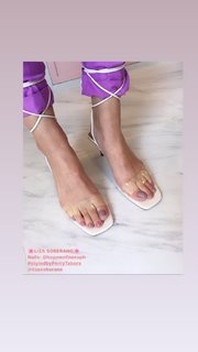 Liza Soberano feet photo thumbnail