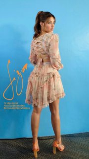 Liza Soberano feet photo thumbnail