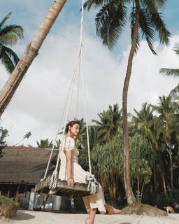 Liza Soberano feet photo thumbnail