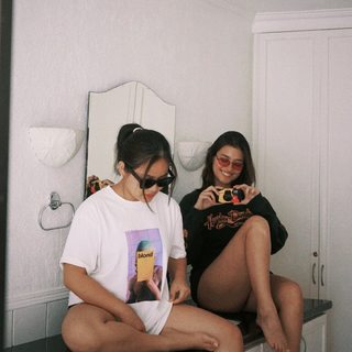 Liza Soberano feet photo thumbnail