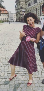 Liza Tzschirner feet photo thumbnail