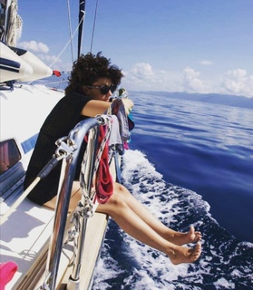 Liza Tzschirner feet photo thumbnail