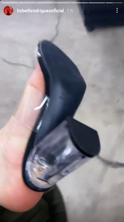 Lizbeth Rodríguez feet photo thumbnail