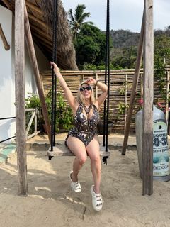 Lizbeth Rodríguez feet photo 15