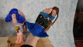 Lizzie Bassett feet photo 19