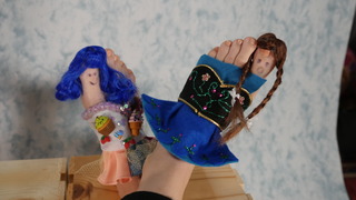 Lizzie Bassett feet photo 13