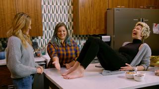 Lizzie Bassett feet photo 1