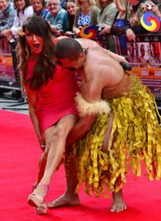 Lizzie Cundy feet photo thumbnail