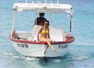 Lizzie Cundy feet photo thumbnail