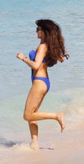 Lizzie Cundy feet photo thumbnail