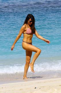 Lizzie Cundy feet photo thumbnail