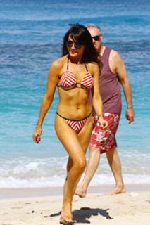 Lizzie Cundy feet photo thumbnail