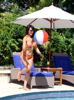 Lizzie Cundy feet photo thumbnail