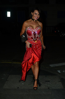 Lizzie Cundy feet photo thumbnail