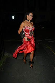 Lizzie Cundy feet photo thumbnail