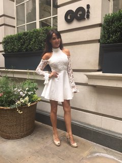 Lizzie Cundy feet photo thumbnail
