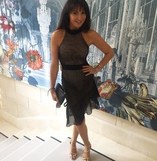 Lizzie Cundy feet photo thumbnail