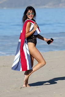 Lizzie Cundy feet photo thumbnail