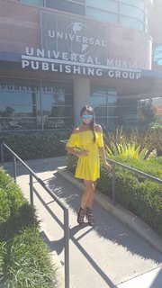 Lizzie Cundy feet photo thumbnail