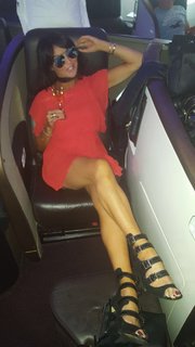 Lizzie Cundy feet photo thumbnail