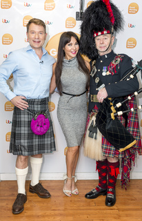 Lizzie Cundy feet photo thumbnail