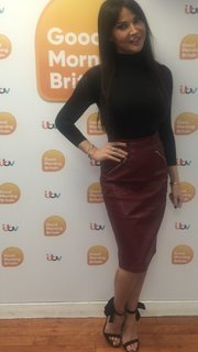 Lizzie Cundy feet photo thumbnail